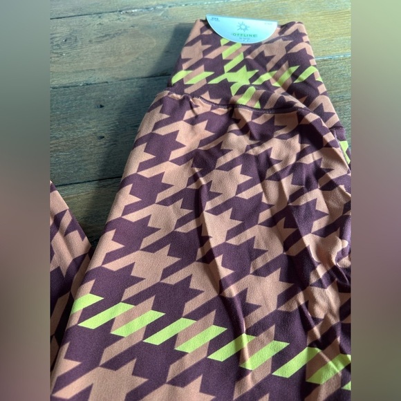OFFLINE AERIE Real Me High Rise Maroon Tan Yellow houndstooth pattern leggings - Picture 4 of 6
